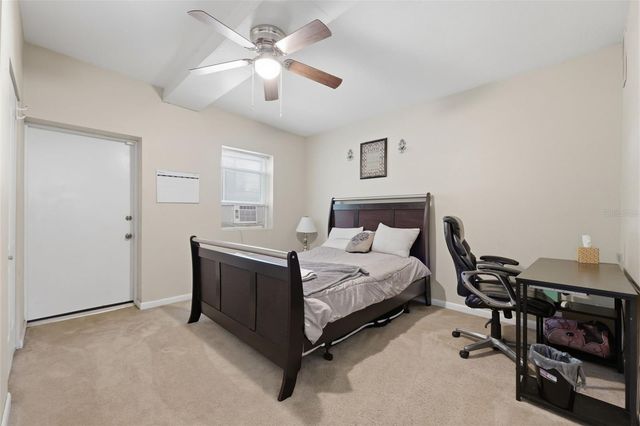 8001 N OLA AVENUE, Tampa, FL 33604