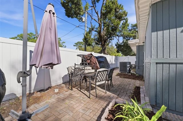 8001 N OLA AVENUE, Tampa, FL 33604