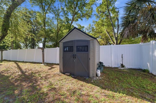 8001 N OLA AVENUE, Tampa, FL 33604