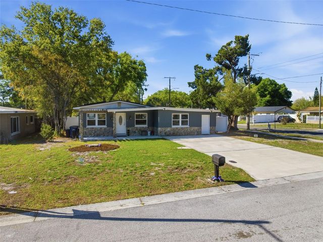 8001 N OLA AVENUE, Tampa, FL 33604