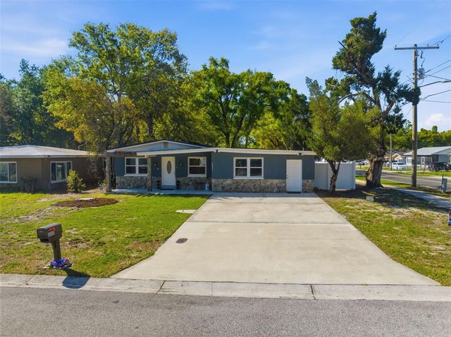 8001 N OLA AVENUE, Tampa, FL 33604