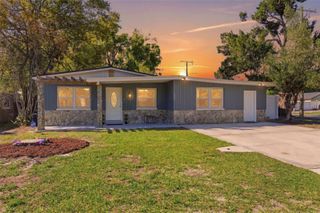 8001 N OLA AVENUE, Tampa, FL 33604