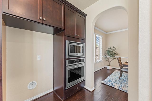 955 Smokethorn Trail, Richmond, TX 77406