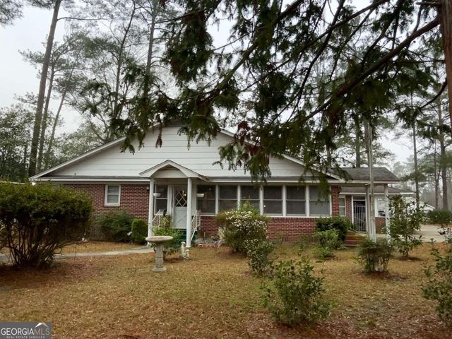 129 E Brumby Street, Reidsville, GA 30453