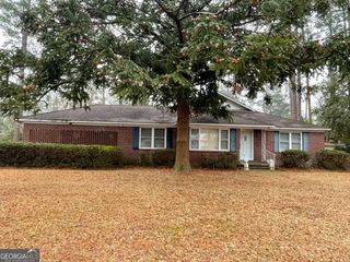 129 E Brumby Street, Reidsville, GA 30453