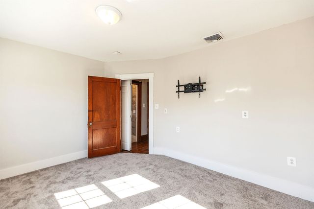 237 Jewett Street, Manchester, NH 03103