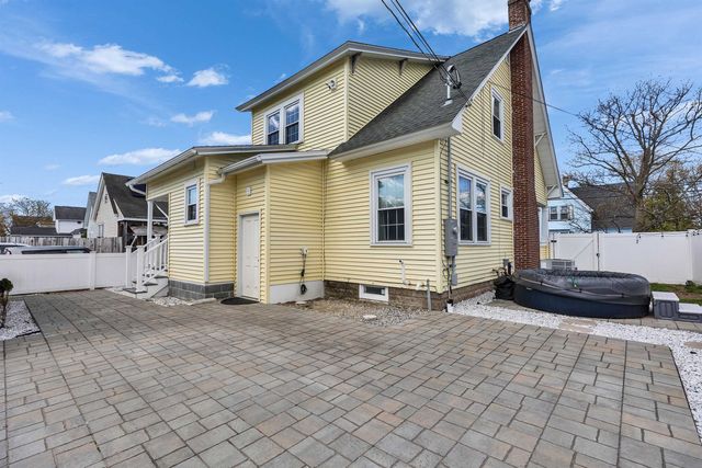 237 Jewett Street, Manchester, NH 03103