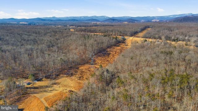 616 S POES RD, Amissville, VA 20106