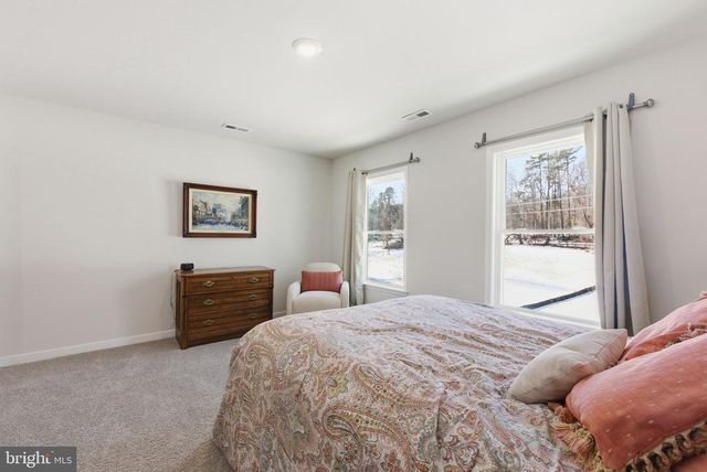 616 S POES RD, Amissville, VA 20106