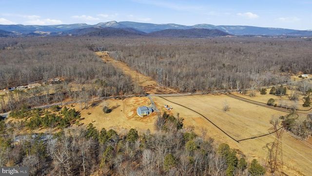 616 S POES RD, Amissville, VA 20106