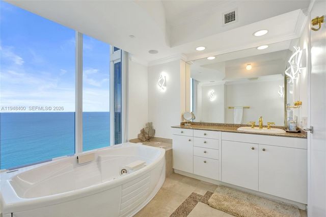19111 Collins Ave 2905, Sunny Isles Beach, FL 33160