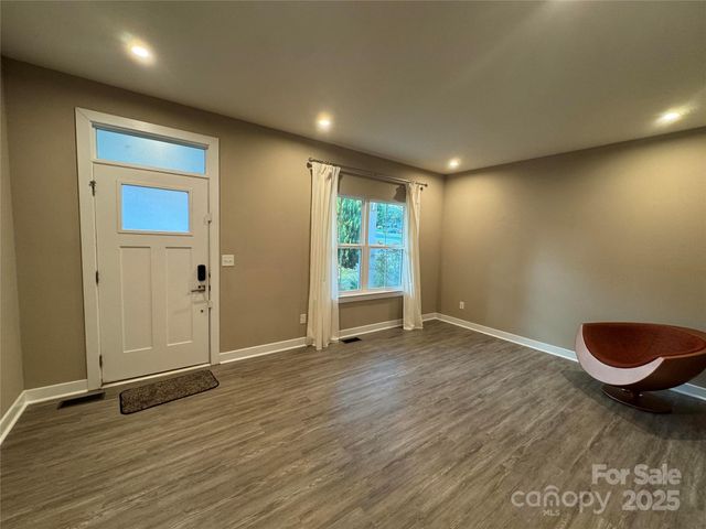 7708 W Berkeley Road, Denver, NC 28037
