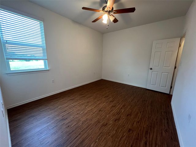 805 Hallie CV, Lockhart, TX 78644