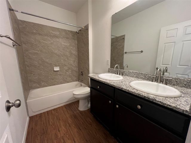 805 Hallie CV, Lockhart, TX 78644