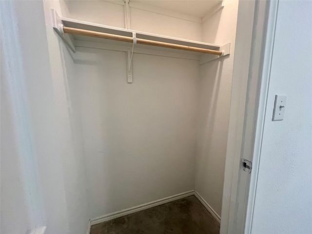 805 Hallie CV, Lockhart, TX 78644