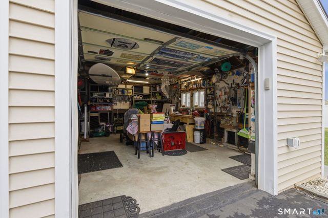 933 E Broadway, Milford, CT 06460