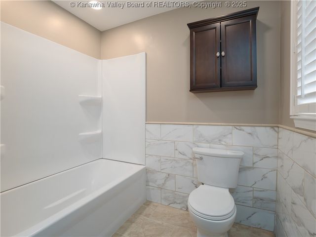 2915 Virginia Avenue, Hurricane, WV 25526