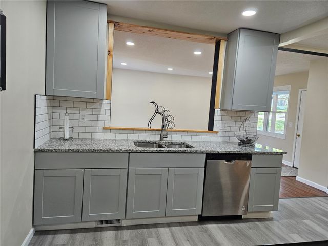 4115 51st Street, Des Moines, IA 50310