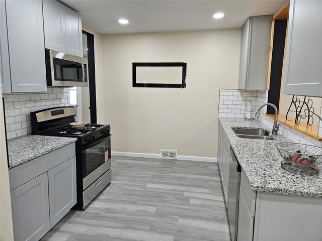 4115 51st Street, Des Moines, IA 50310