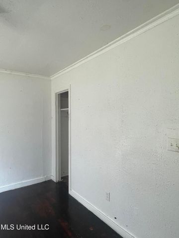 2826 Donaldson Drive, Jackson, MS 39212