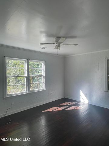 2826 Donaldson Drive, Jackson, MS 39212