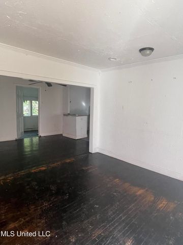 2826 Donaldson Drive, Jackson, MS 39212