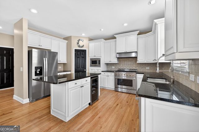 4207 Wyndam Hill Drive, Suwanee, GA 30024