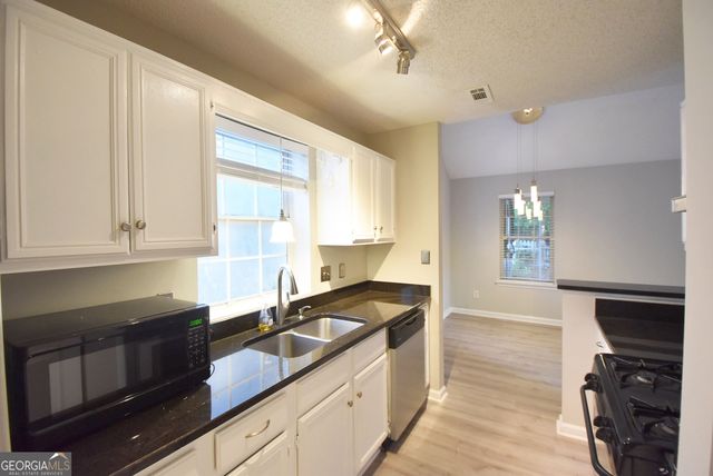 571 N Fairfield Drive, Peachtree City, GA 30269