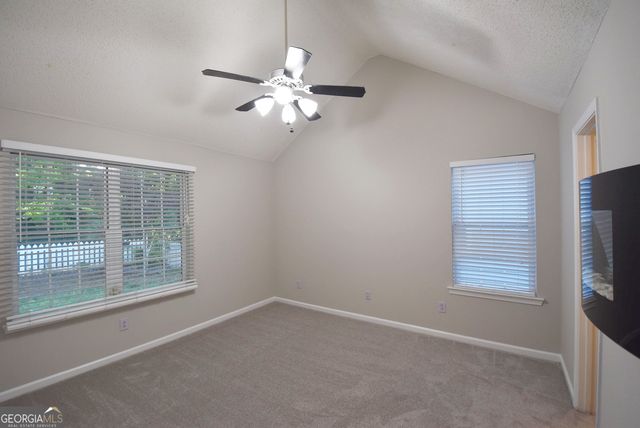 571 N Fairfield Drive, Peachtree City, GA 30269