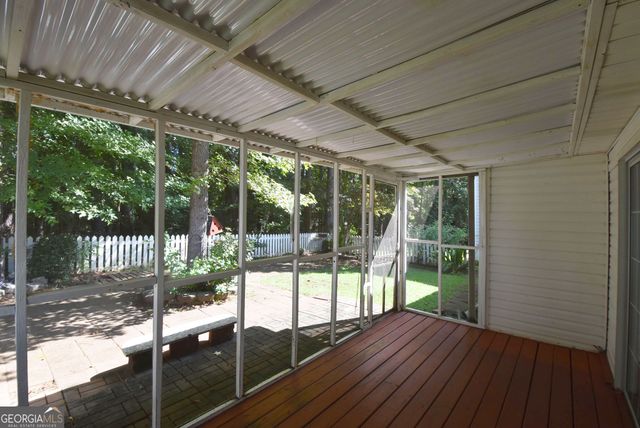 571 N Fairfield Drive, Peachtree City, GA 30269