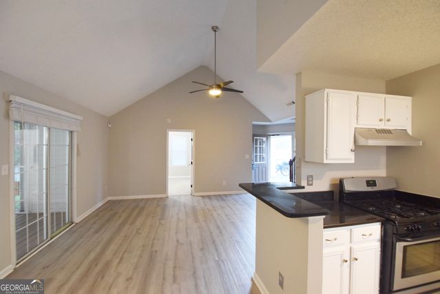 571 N Fairfield Drive, Peachtree City, GA 30269