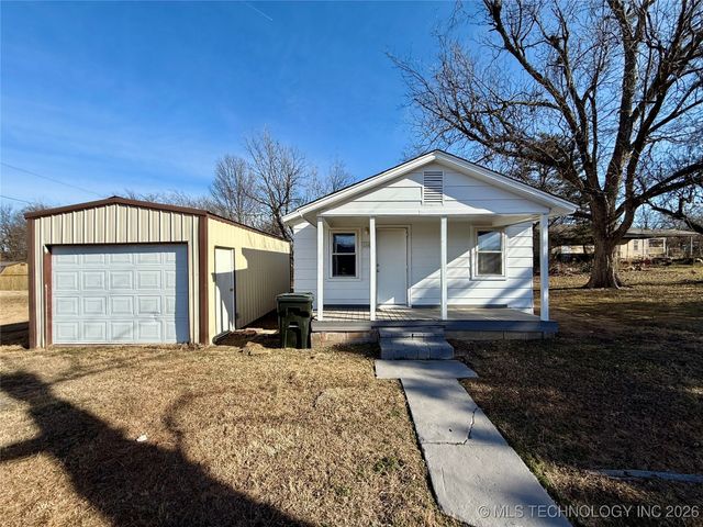 204 N Garrison Avenue, Fort Gibson, OK 74434