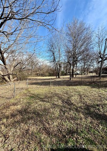 204 N Garrison Avenue, Fort Gibson, OK 74434