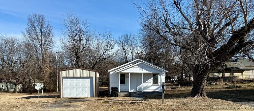 204 N Garrison Avenue, Fort Gibson, OK 74434