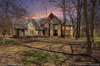 47955 Andover Drive, Novi, MI 48374
