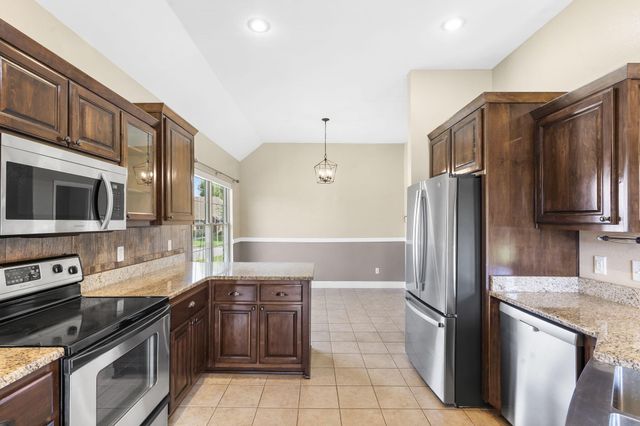 3857 N Sheedy Avenue, Springfield, MO 65803