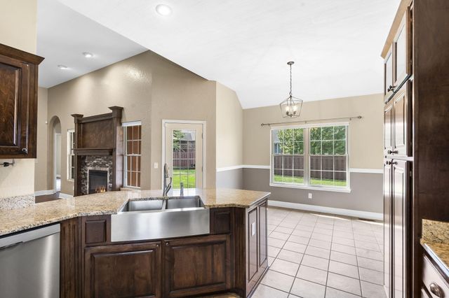 3857 N Sheedy Avenue, Springfield, MO 65803