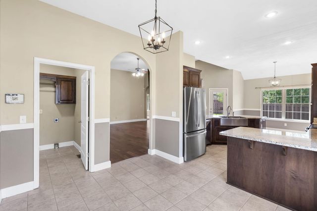 3857 N Sheedy Avenue, Springfield, MO 65803