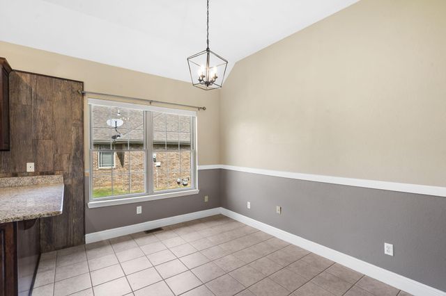 3857 N Sheedy Avenue, Springfield, MO 65803