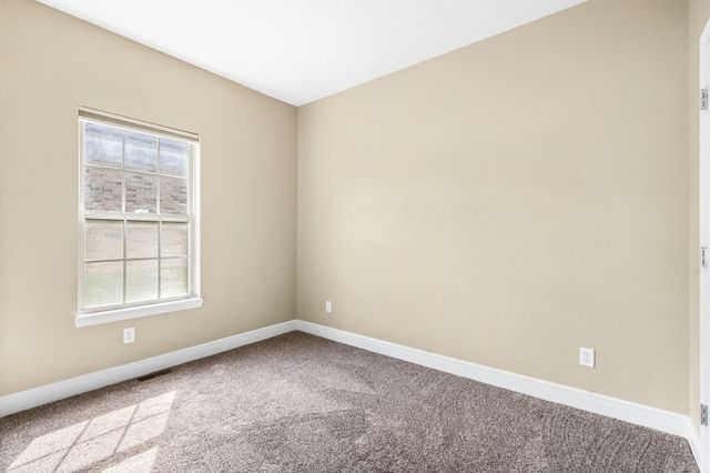 3857 N Sheedy Avenue, Springfield, MO 65803