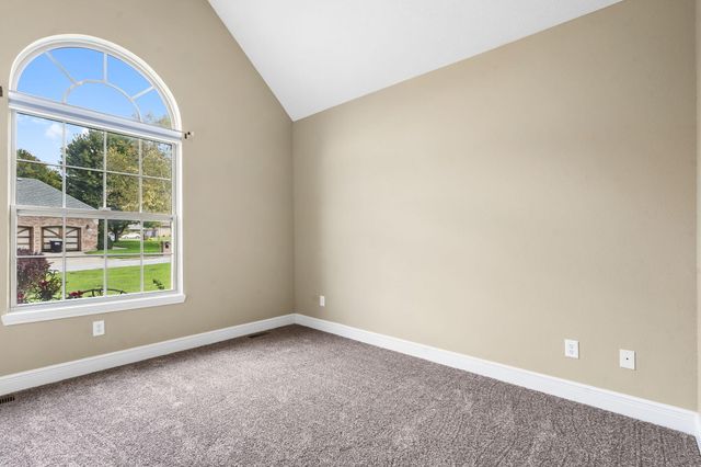 3857 N Sheedy Avenue, Springfield, MO 65803