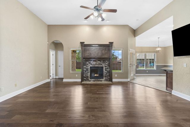 3857 N Sheedy Avenue, Springfield, MO 65803