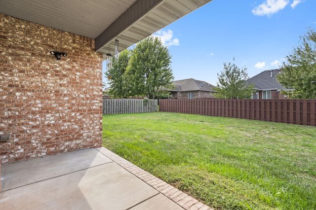 3857 N Sheedy Avenue, Springfield, MO 65803