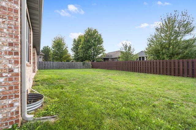 3857 N Sheedy Avenue, Springfield, MO 65803