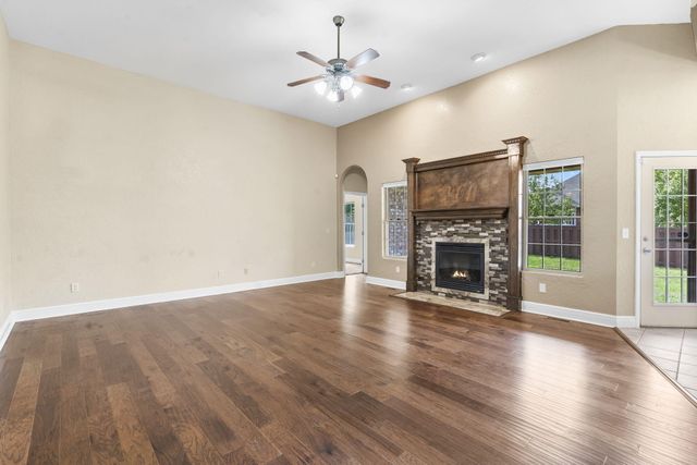 3857 N Sheedy Avenue, Springfield, MO 65803