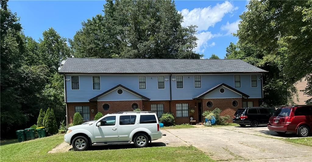 6395 Mceachern Way, Peachtree Corners, GA 30092
