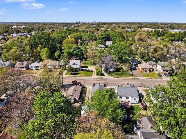 116 32nd Street SE, Wyoming, MI 49548