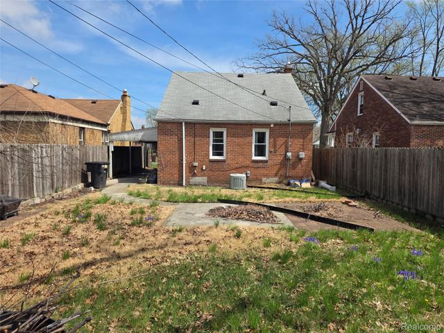 19491 Ilene Street, Detroit, MI 48221