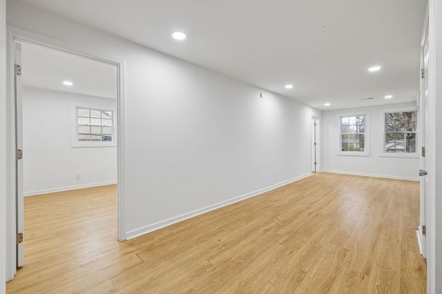 421 Shelby St, Clarksville, TN 37042