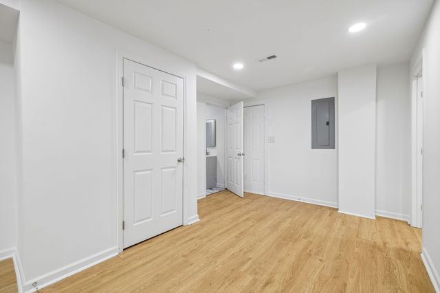 421 Shelby St, Clarksville, TN 37042